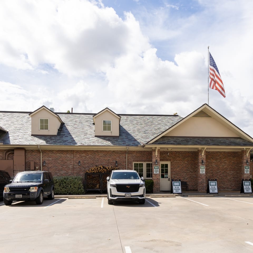 Grace's brick restaurant exterior